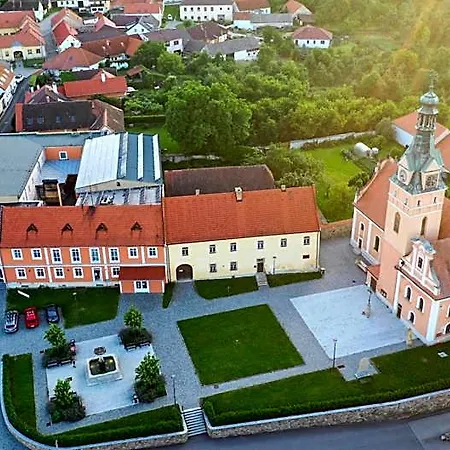 Szálloda Pod Strazi 3*