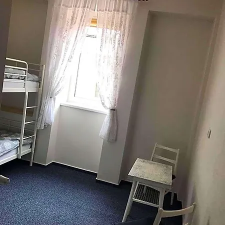 Pod Strazi 3* Lhenice