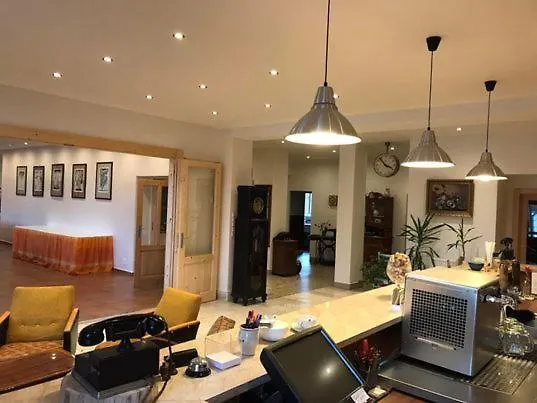 Hotel Pod Strazi