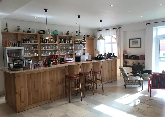 Hotel Pod Strazi Lhenice